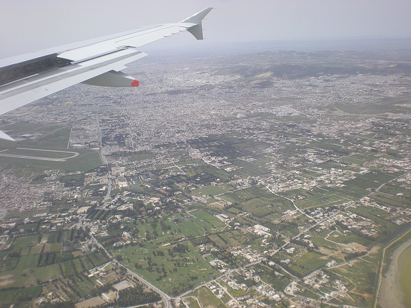 صورة:AerialPhotoLaSoukra.JPG