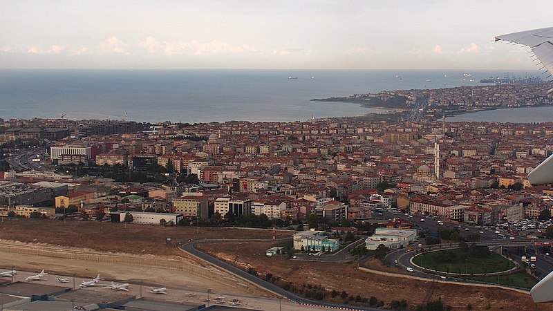 File:Aerial View of Küçükçekmece District of Istanbul - 2013.08 - panoramio.jpg