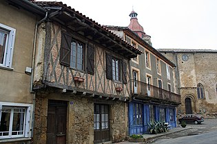 Aignan gers village 2.jpg