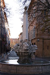 Aix-en-Provence Fontaine des Quatre-Dauphins 20061227.jpg