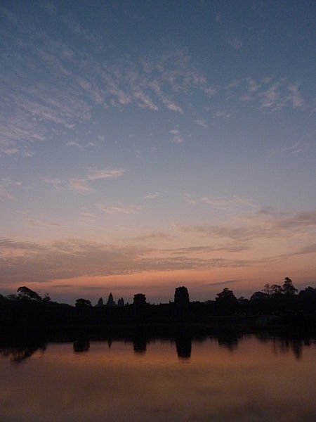 File:Angkor Wat - 001 Sunrise (8581765718).jpg