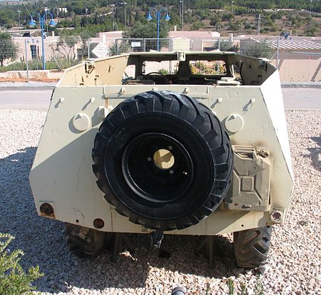 Tập_tin:BTR-152-latrun-4.jpg