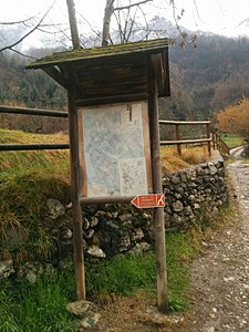Notice board of the Lierna Lake Como stretch belonging to the Wayfarer's Path