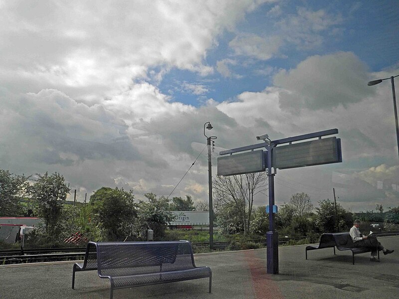 File:Barnetby railway station platform for Lincoln - geograph.org.uk - 3973123.jpg