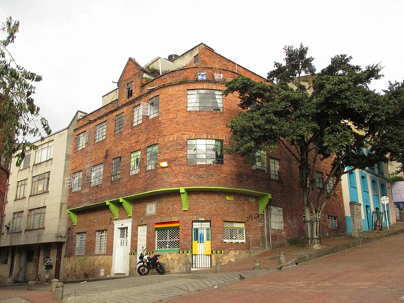 File:Barrio La Concordia, casa en Bogota.JPG