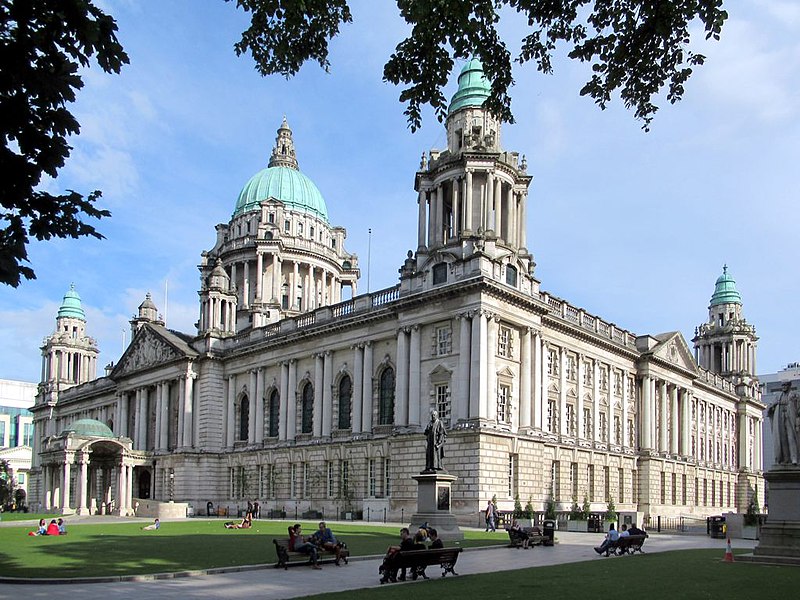 File:Belfast City Hall (49324466103).jpg