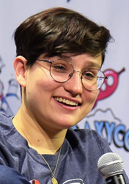 Bex Taylor-Klaus Q&A Panel (49660235817) (cropped)