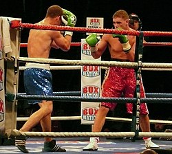 Saunders (right) vs. Gary Boulden, 2011 Billy joe saunders2 - wembley 2011.11.05.jpg