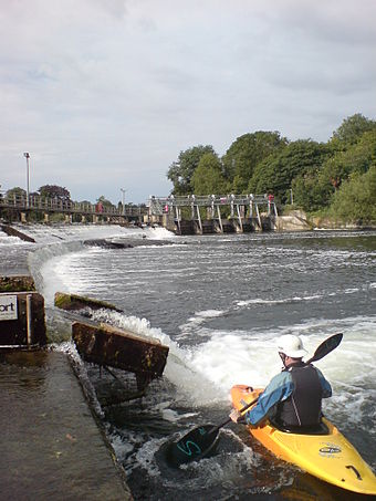 Kayaker by the Boulter's Weir flume during the summer Boultersjuly06kayaker.jpg