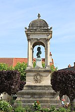 Monument à Jean-Félix Bapterosses (1887), Briare.