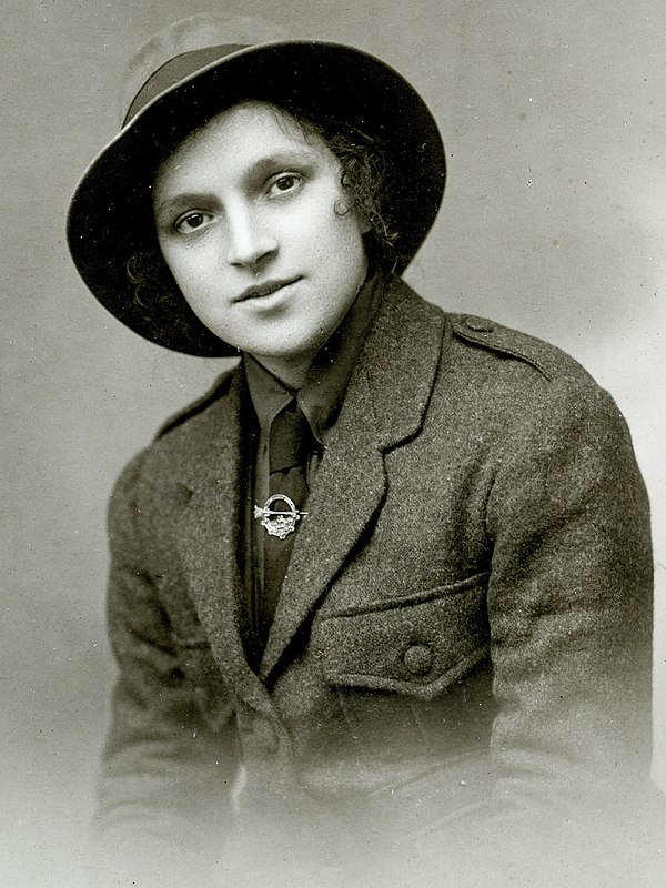 Executive member Bridie O'Mullane in her Cumann na mBan uniform, c. 1918