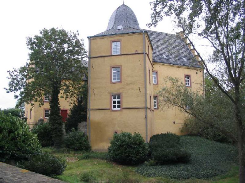 File:BurgBodenheimTurm.jpg