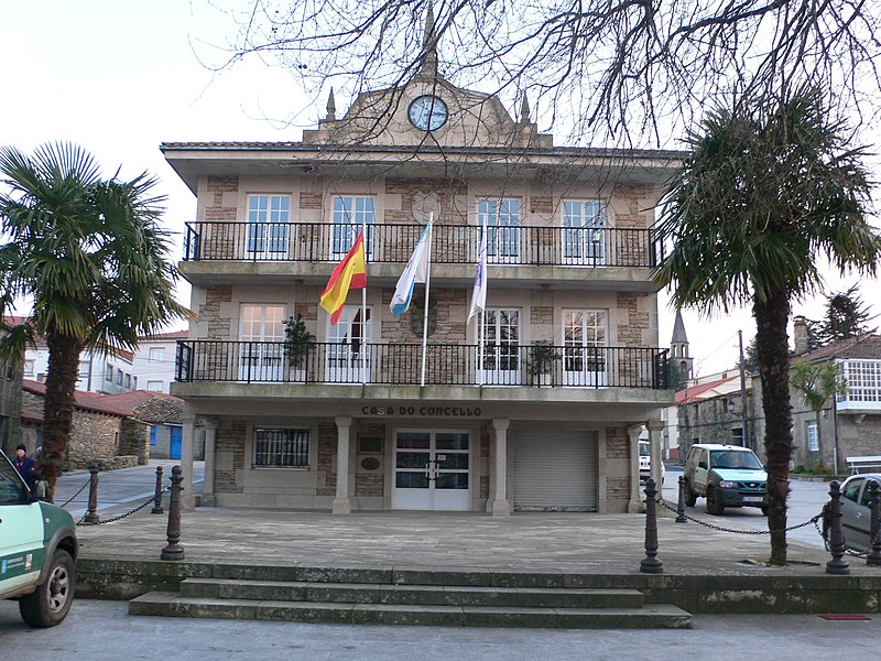 File:Casa do Concello de Agolada.JPG