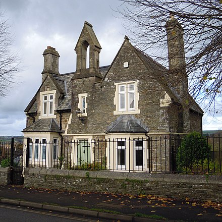 The former Cemetery Lodge, now a private residence Cemetery Lodge Barnstaple Cemetery.jpg