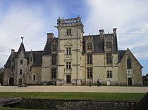 Château de Saint-Ouen de chamazé.jpg