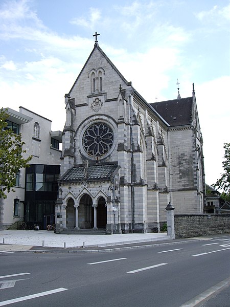 File:Chapelle du couvent des Réparatrices de Pau (64).JPG
