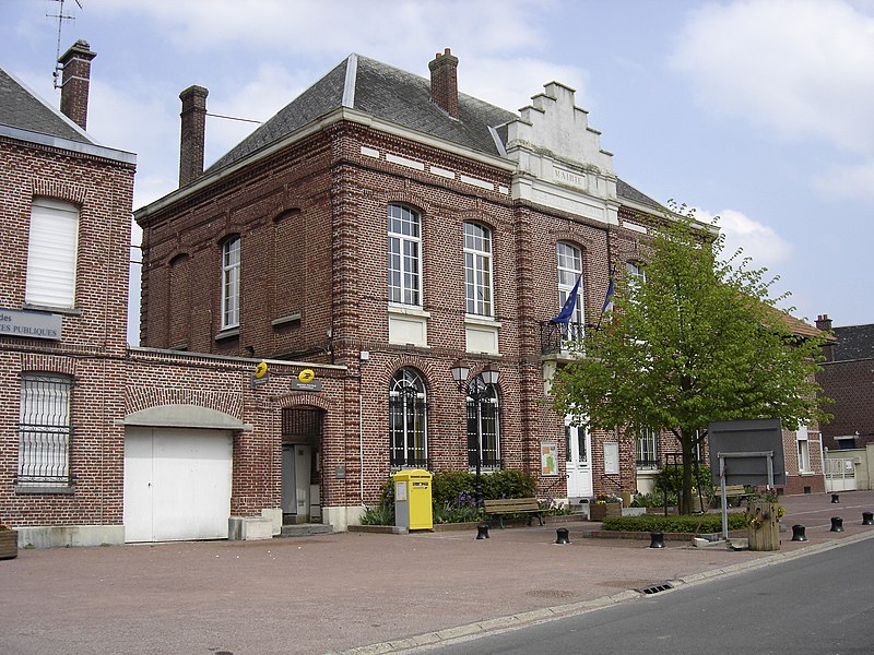 File:Clary mairie.jpg