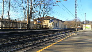Cucciago - stazione ferroviaria - binari.JPG