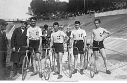 Radfahren bei den Olympischen Sommerspielen 1920, italienisches Team, Teamverfolgung.jpg