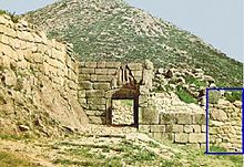 Difference between ashlar masonry (left) and Cyclopean masonry (right), shown in the blue rectangle; Lion Gate, Mycenae, 13th century BCE Cyclopean773.jpg