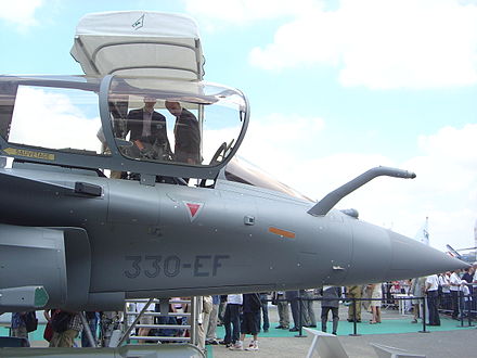 Forward section of Rafale on display at the Paris Air Show, 2005