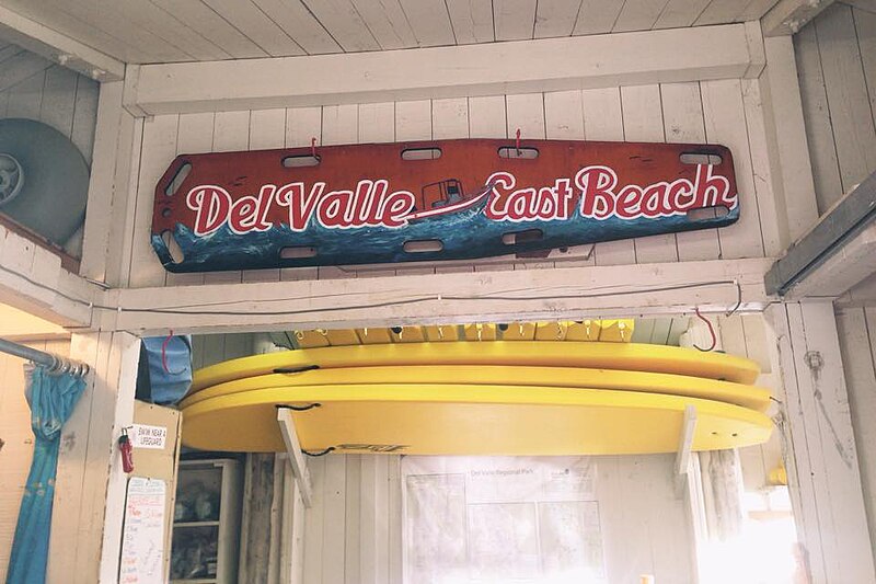 File:Del Valle East Beach Spineboard in Lifeguard Station.jpg