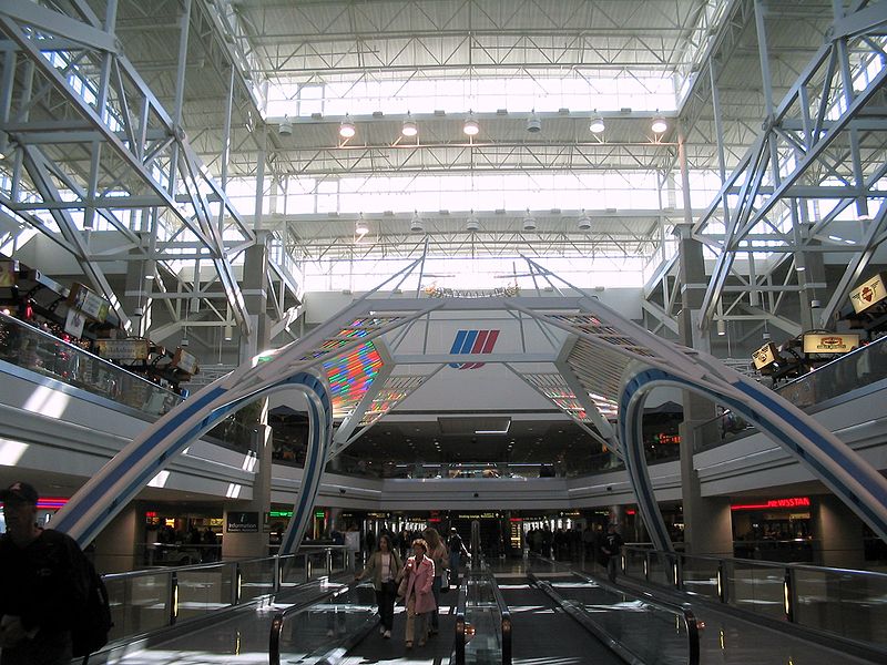 File:Denver International Airport, Concourse B.jpg