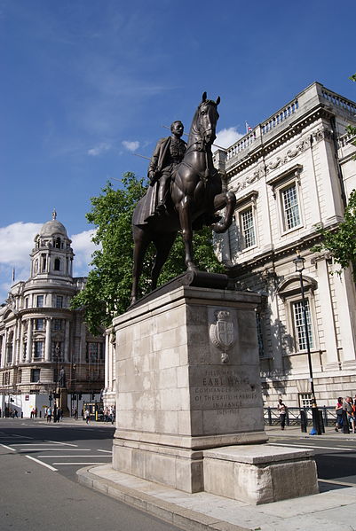 File:Earl Haig Memorial, Whitehall, London, UK - 20130629-01.jpg