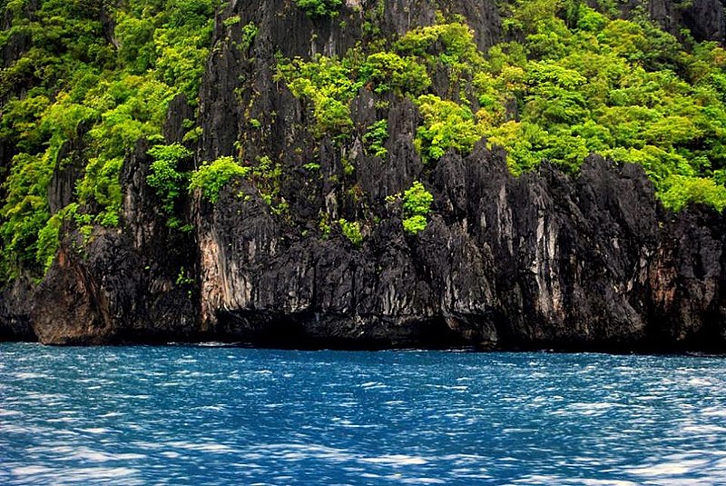 File:El nido limestone cliffs.jpg