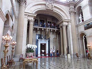 Entrance hall to Blenheim Palace, Woodstock, Oxfordshire-21651770074.jpg