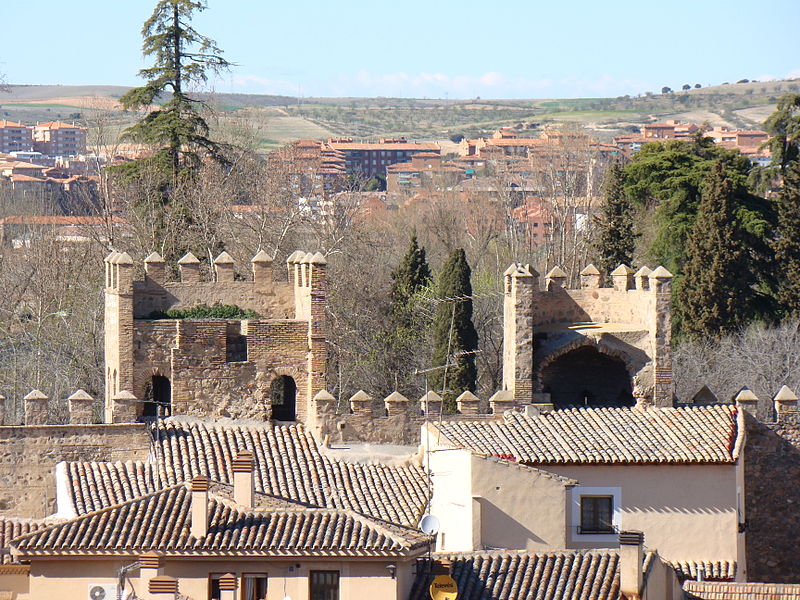 File:España - Toledo - Recinto de la Reconquista de Puerta Nueva de Bisagra a Ermita de Los Desamparados 004.JPG