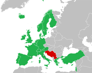 Mapa dos países da Europa, Norte da África e Ásia Ocidental mostrando fronteiras em 1992; os participantes regulares do concurso são coloridos em verde, com Jugoslávia coloridos em vermelho