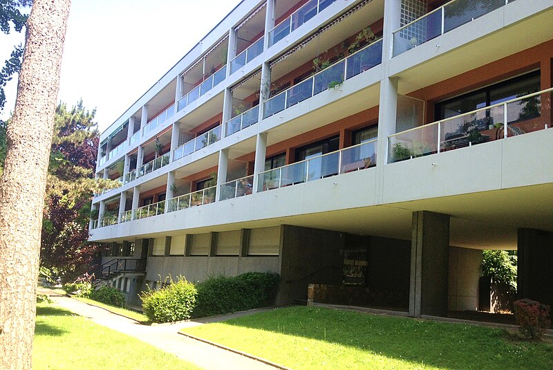 File:Facade jardin - Residence Abbaye Meudon.jpg