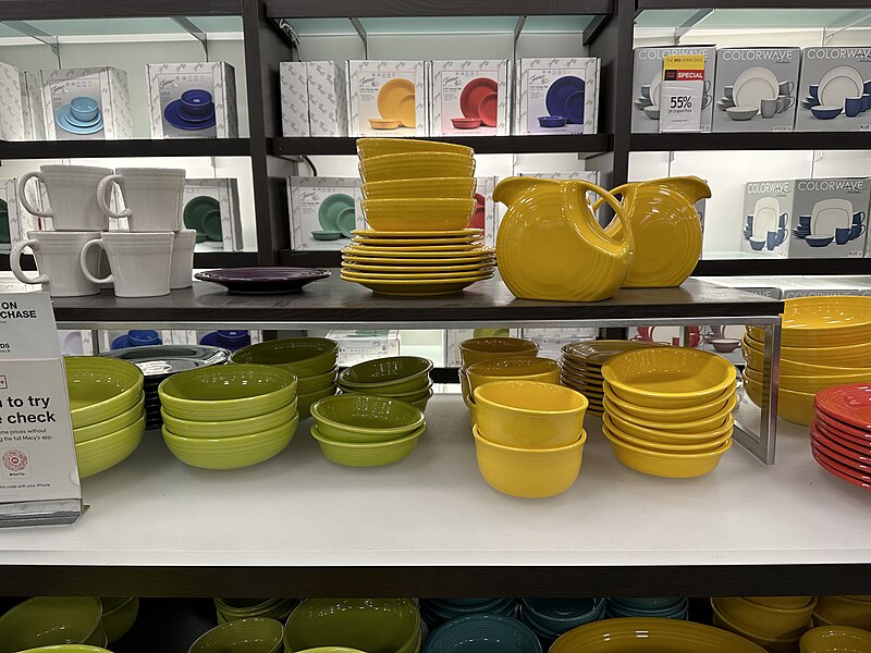 File:Fiestaware Macy’s Aventura Mall.jpg