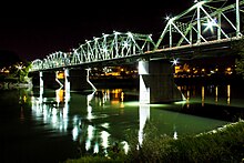 Finley Jembatan (Medicine Hat, AB).jpg