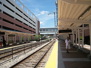 Florida Kesehatan SunRail Stasiun mencari north.jpg