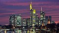 Frankfurt Am Main-Stadtansicht von der Deutschherrnbruecke zu Beginn der Abenddaemmerung (banner esvoy).jpg