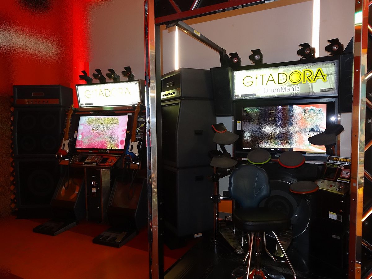 File:GITADORA XG DX.JPG - Wikimedia Commons