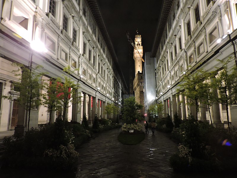 File:Galleria degli Uffizi, Florence (26676740625).jpg