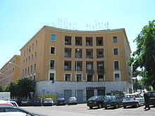 Garbatella piazza.jpg