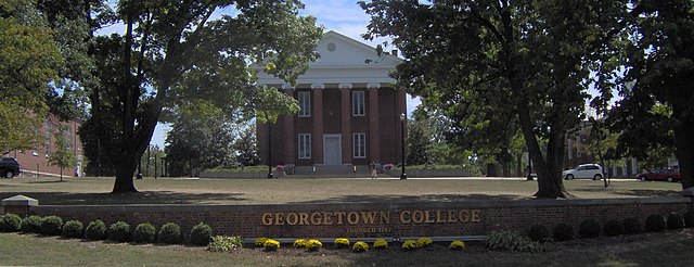 Giddings Hall on campus of Georgetown College.
