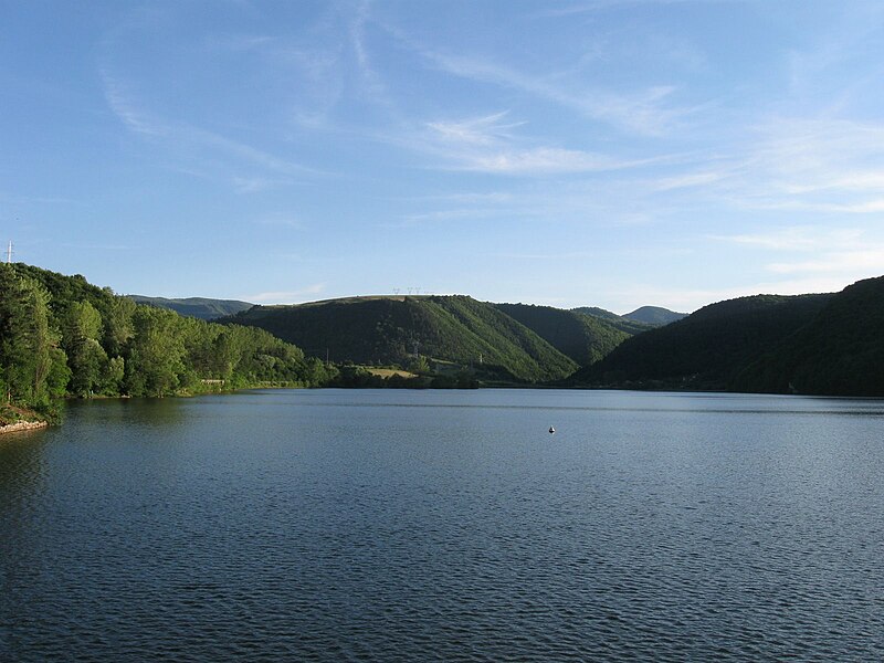 File:GilauLake.JPG