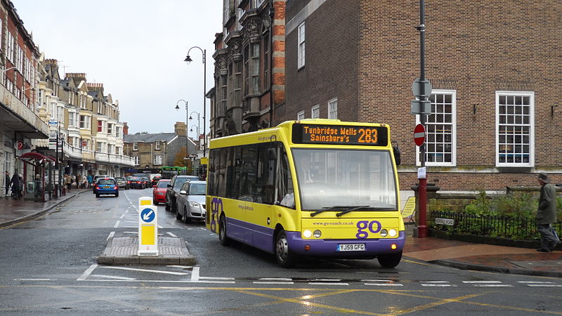 File:Go Coach Hire YJ59 GFG.JPG