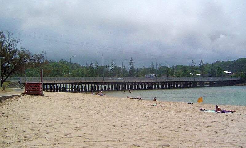 File:Gold Coast Highway over Tallebudgera Creek.JPG