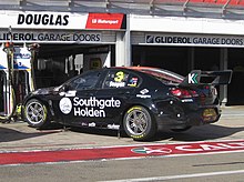 Holden Commodore VF of Taz Douglas (2017).jpg