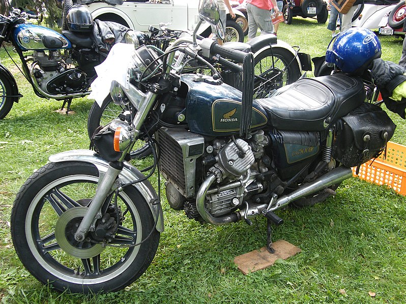 File:Honda CX 500C (1981) left.jpg