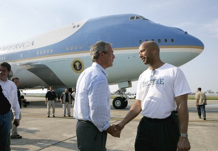 Fail:Hurricane Katrina President Bush with New Orleans Mayor.jpg