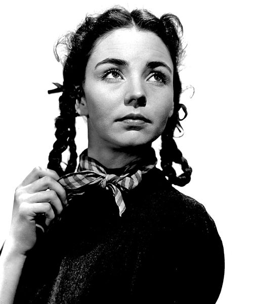 Jones as Bernadette Soubirous in The Song of Bernadette (1943)