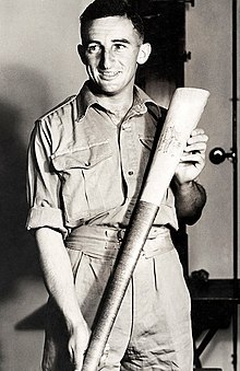 Jock Livingston c1942.jpg