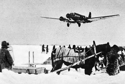 A Ju 52 approaching Stalingrad